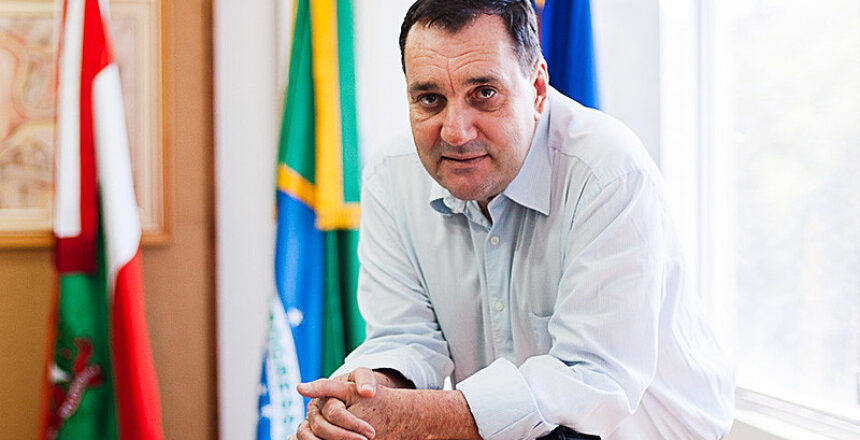 Luiz Carlos Cancellier foi preso e impedido de cumprir jornada de trabalho na universidade - Divulgação UFSC