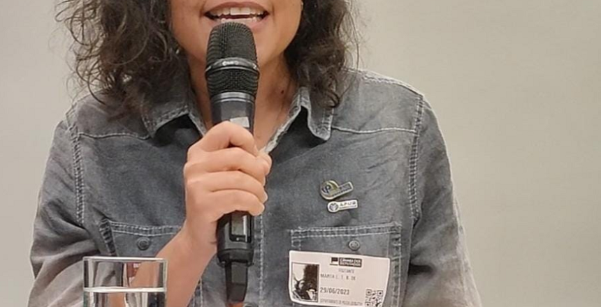 Marta Lícia, presidenta da APub, na mesa da audiência pública Cotas abrem portas na Comissão de Educação da Câmara dos Deputados